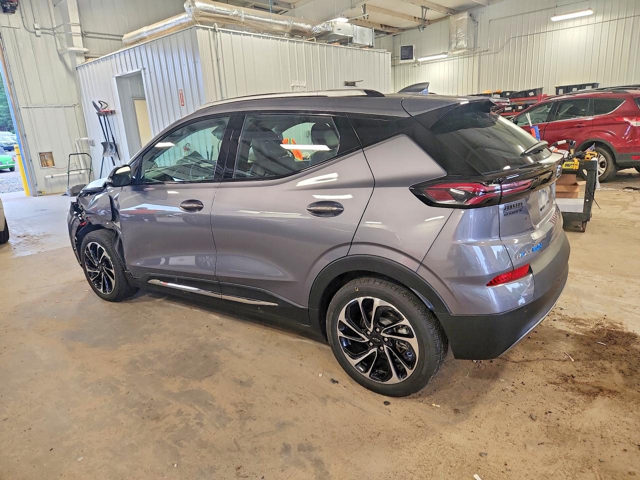 1G1FZ6S01P4138674 · 2023 CHEVROLET BOLT EUV · 2/13