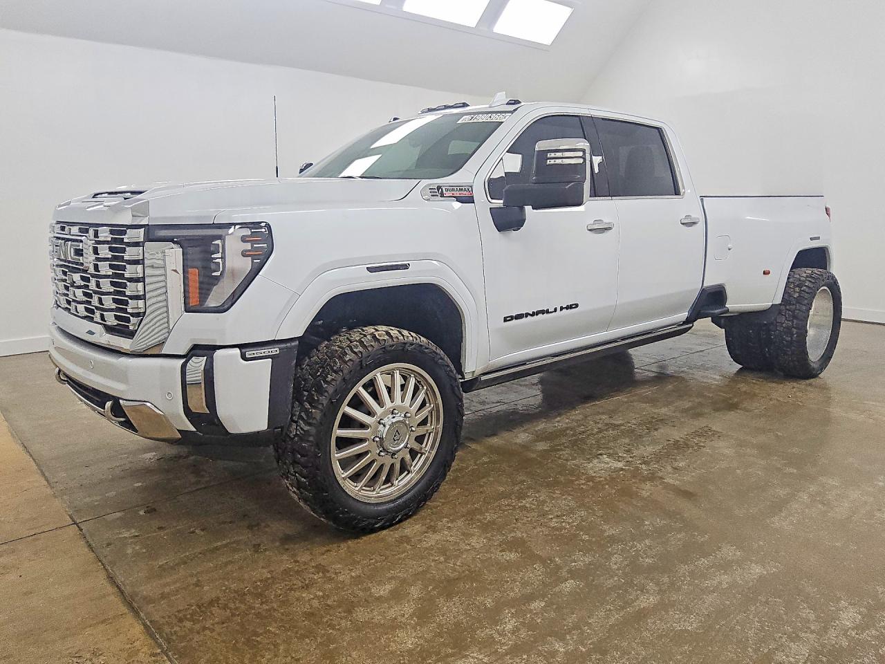1GT4UWEY9TF138029 · 2026 GMC SIERRA