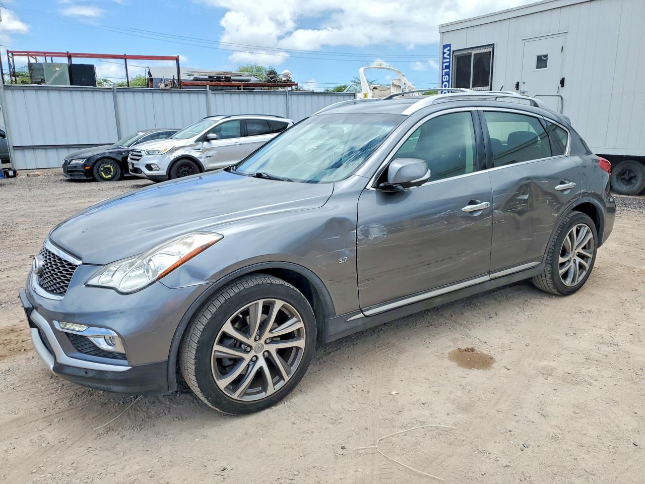 JN1BJ0RP2HM381475 · 2017 INFINITI QX50