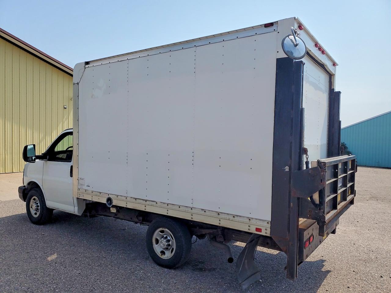 1GB3G2CF9F1250199 · 2015 CHEVROLET EXPRESS · 2/12
