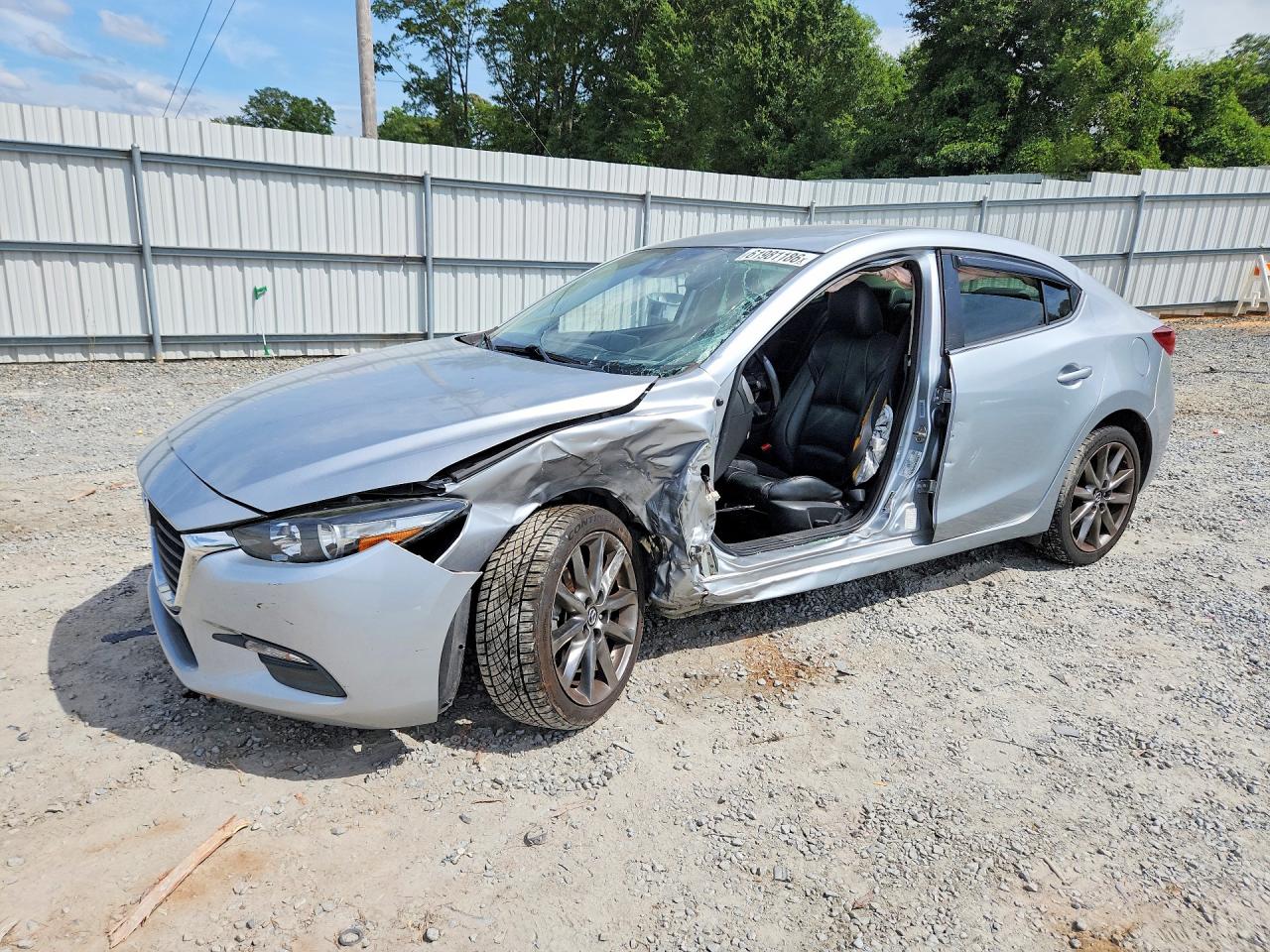 3MZBN1V30JM206045 · 2018 MAZDA 3