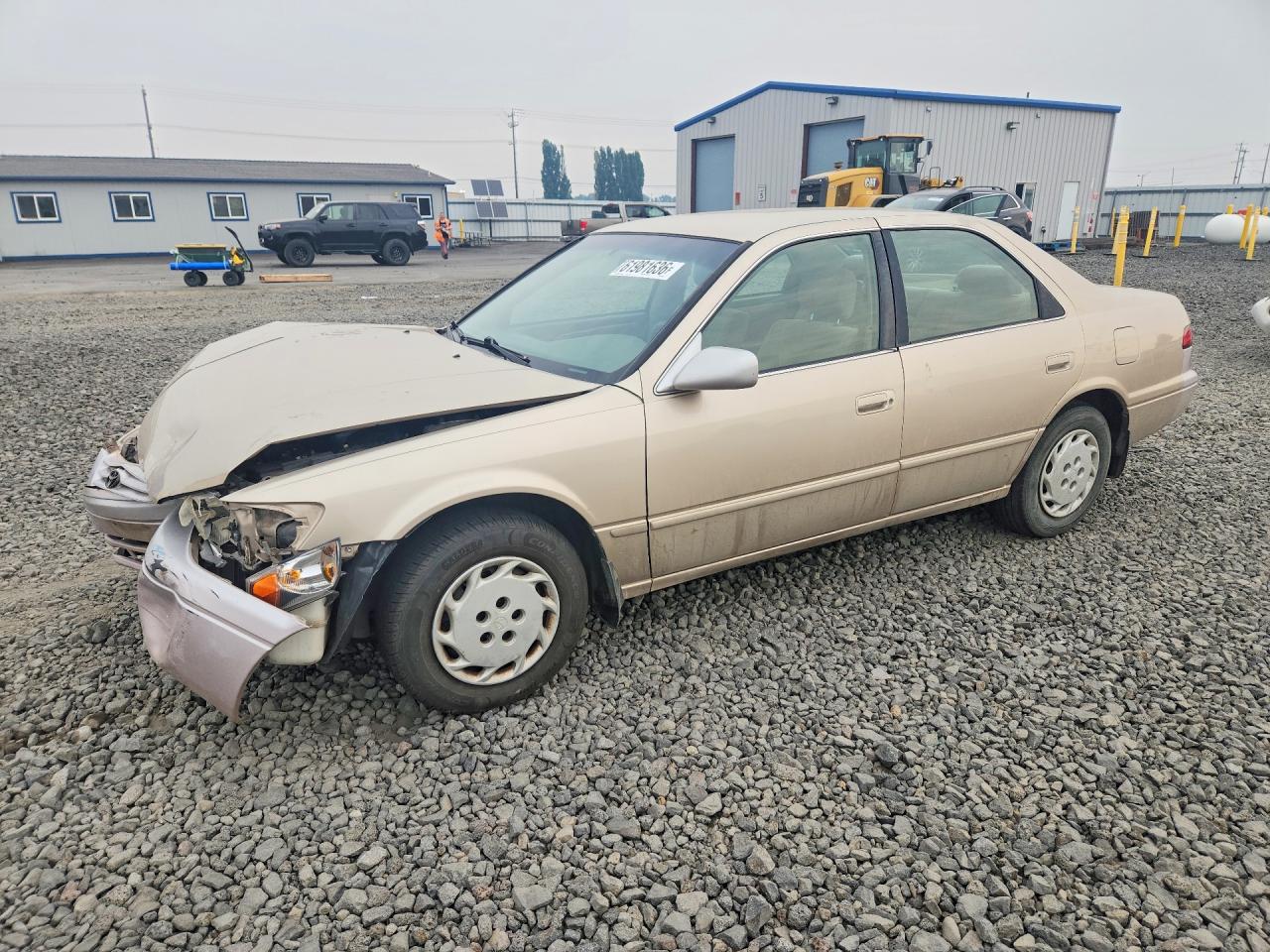 JT2BG22K3W0119399 · 1998 TOYOTA CAMRY