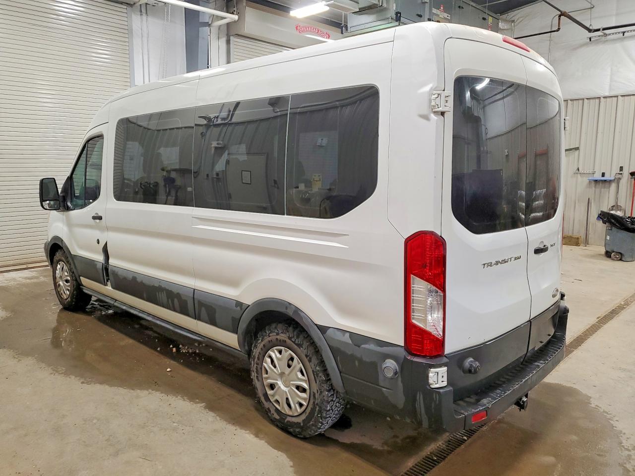 1FBAX2CM1FKA38123 · 2015 FORD TRANSIT · 2/14