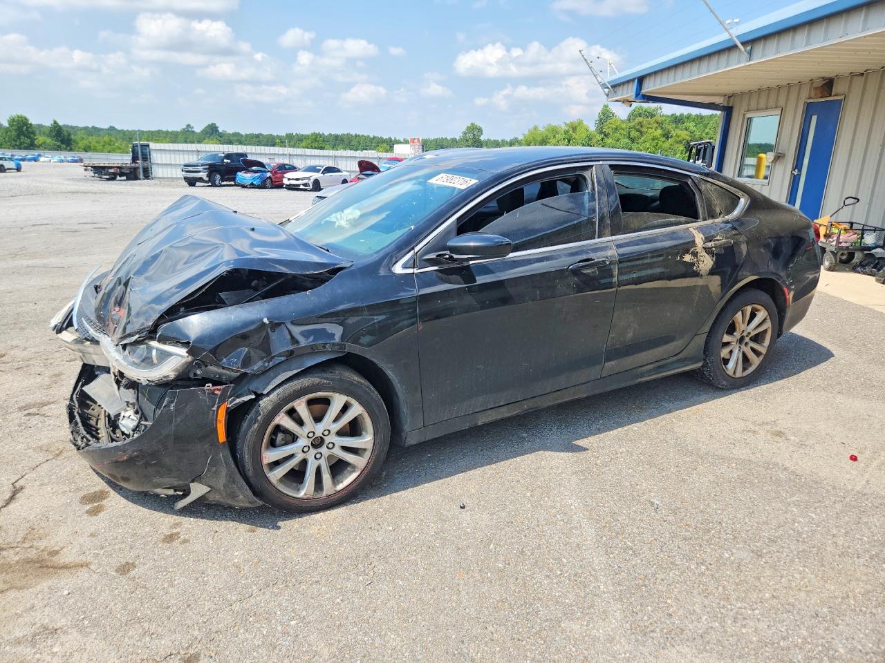 1C3CCCAB2FN553190 · 2015 CHRYSLER 200