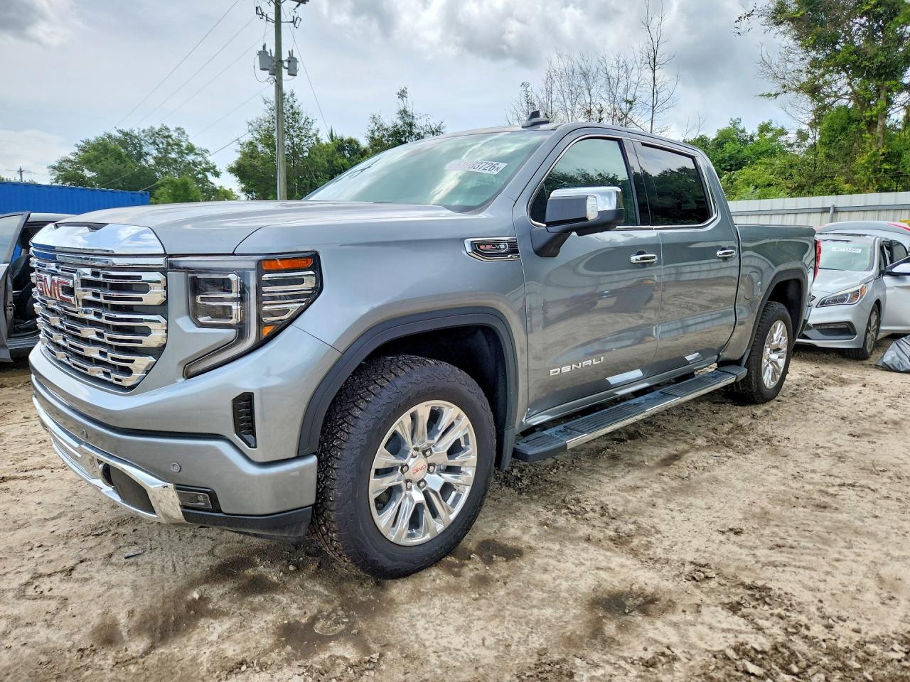 3GTUUGEL3SG169557 · 2025 GMC SIERRA
