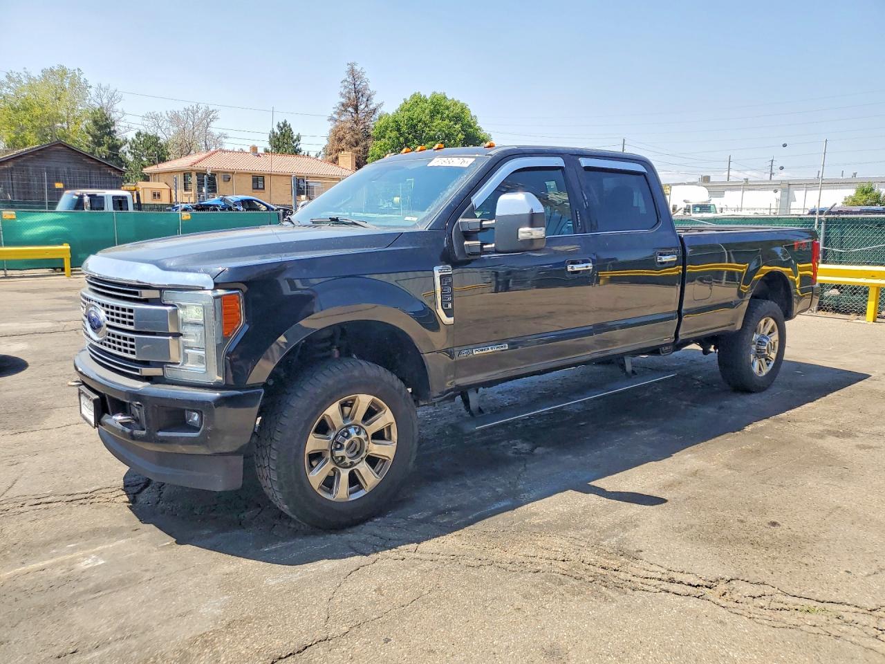 1FT8W3BT8HEB40824 · 2017 FORD F350
