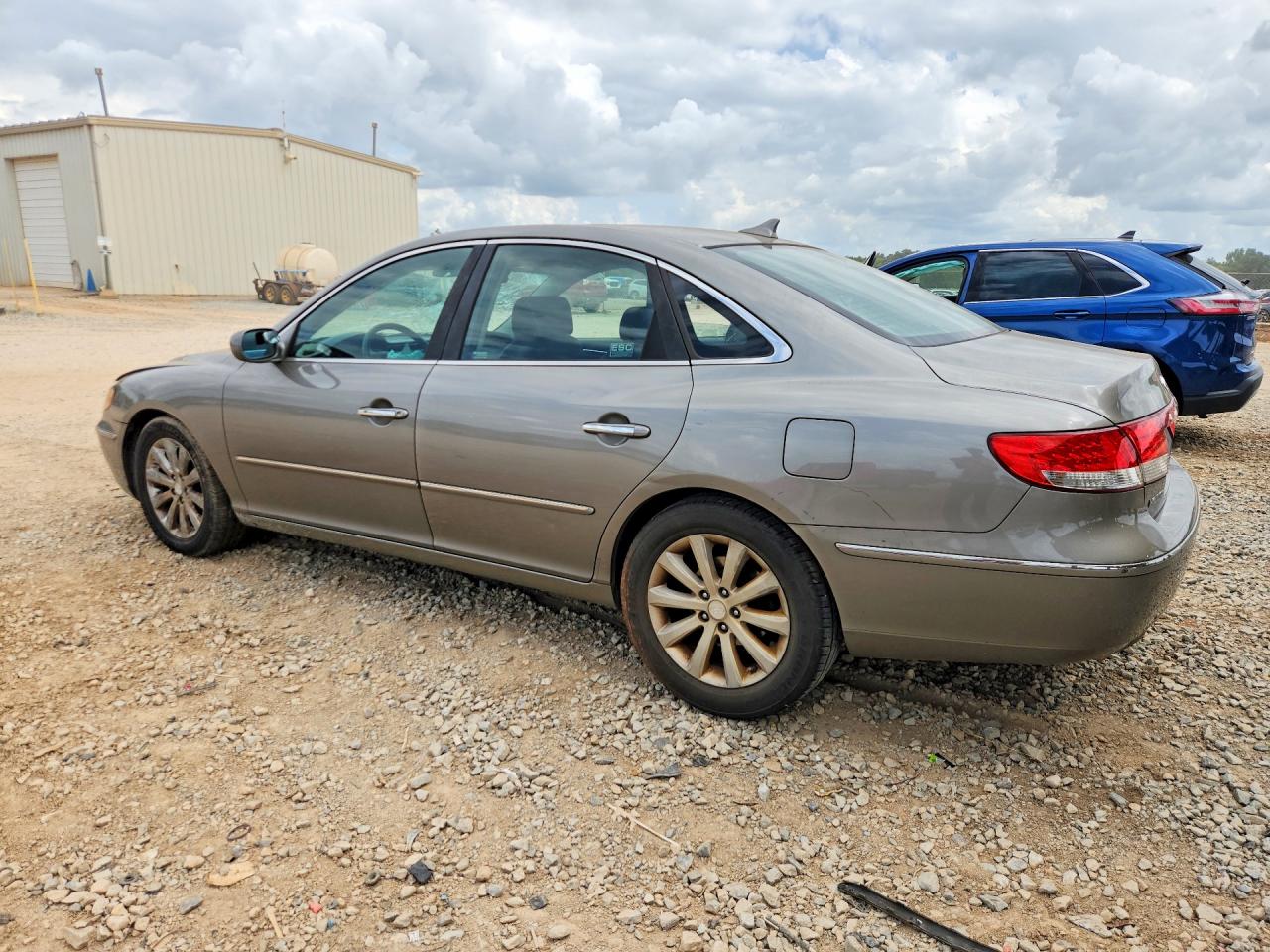 KMHFC46DX9A360513 · 2009 HYUNDAI AZERA · 2/13