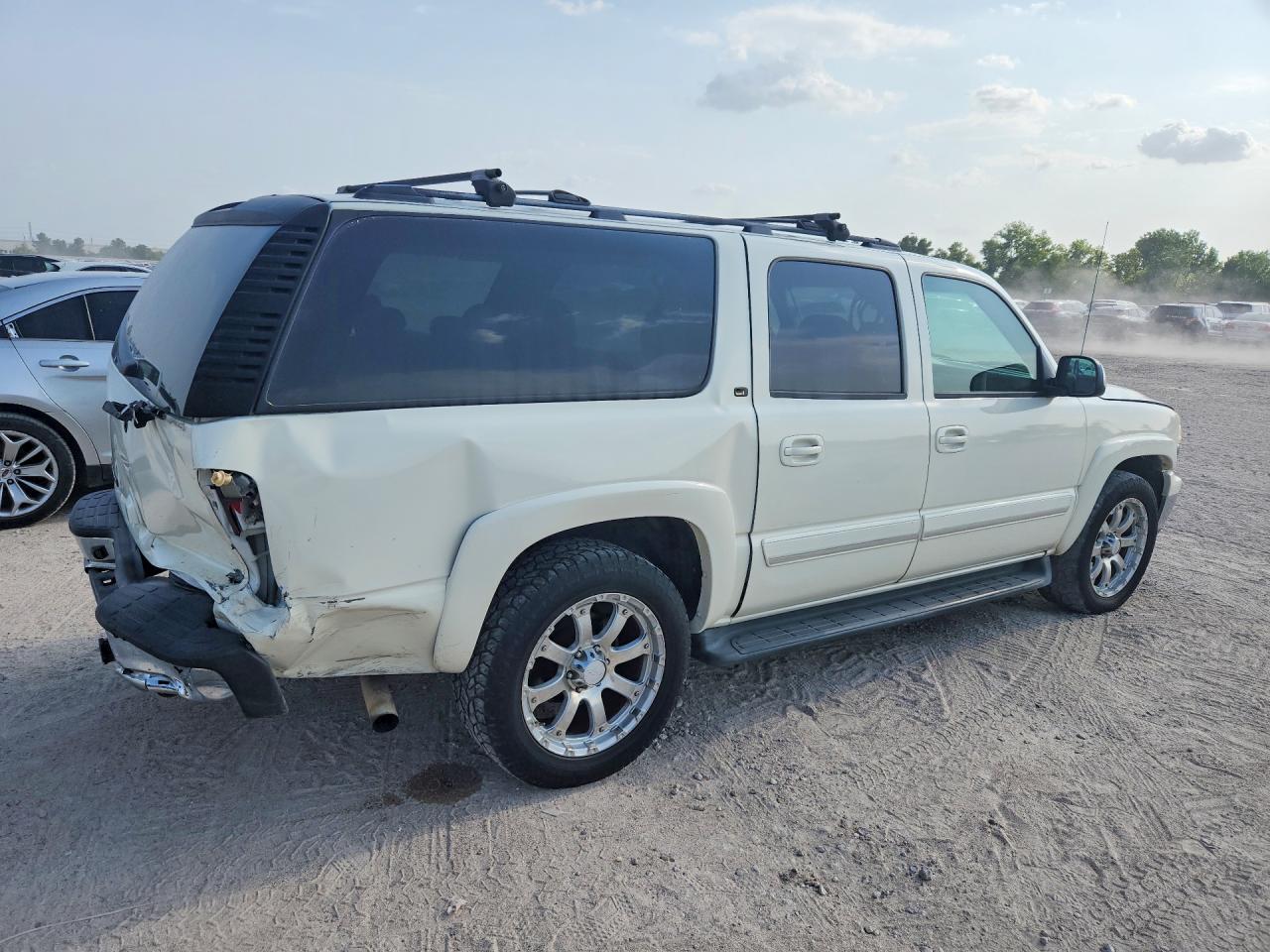 1GNEC16Z26J101009 · 2006 CHEVROLET SUBURBAN · 3/13