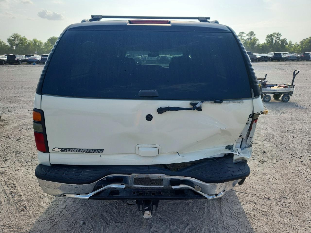 1GNEC16Z26J101009 · 2006 CHEVROLET SUBURBAN · 6/13