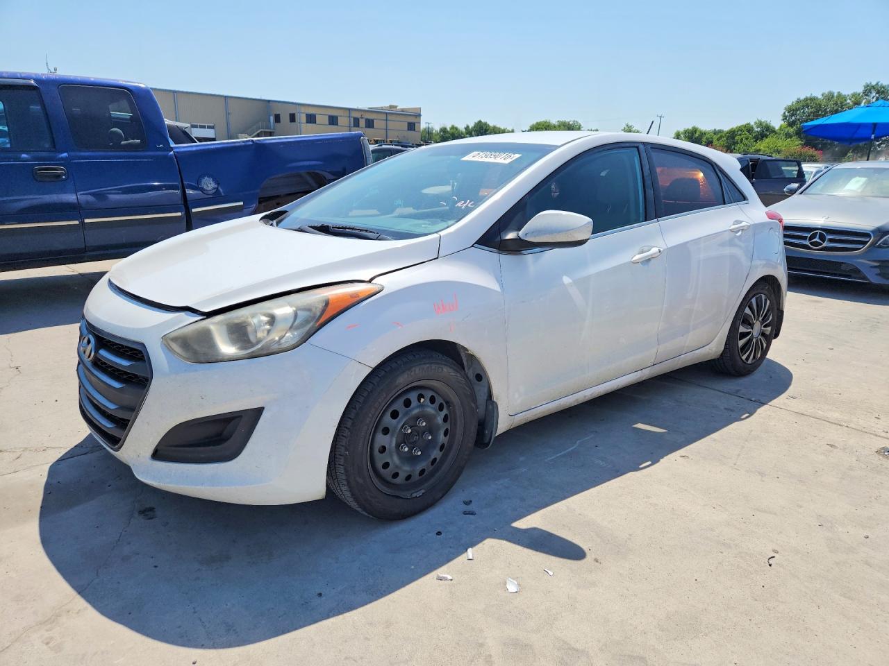 KMHD35LH0GU267175 · 2016 HYUNDAI ELANTRA GT