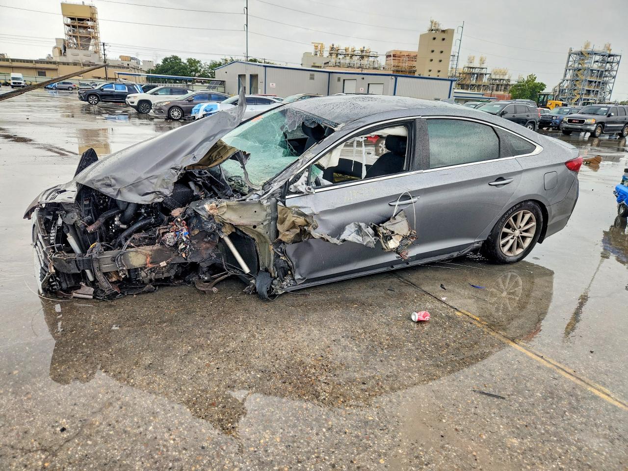 5NPE24AF2KH787727 · 2019 HYUNDAI SONATA