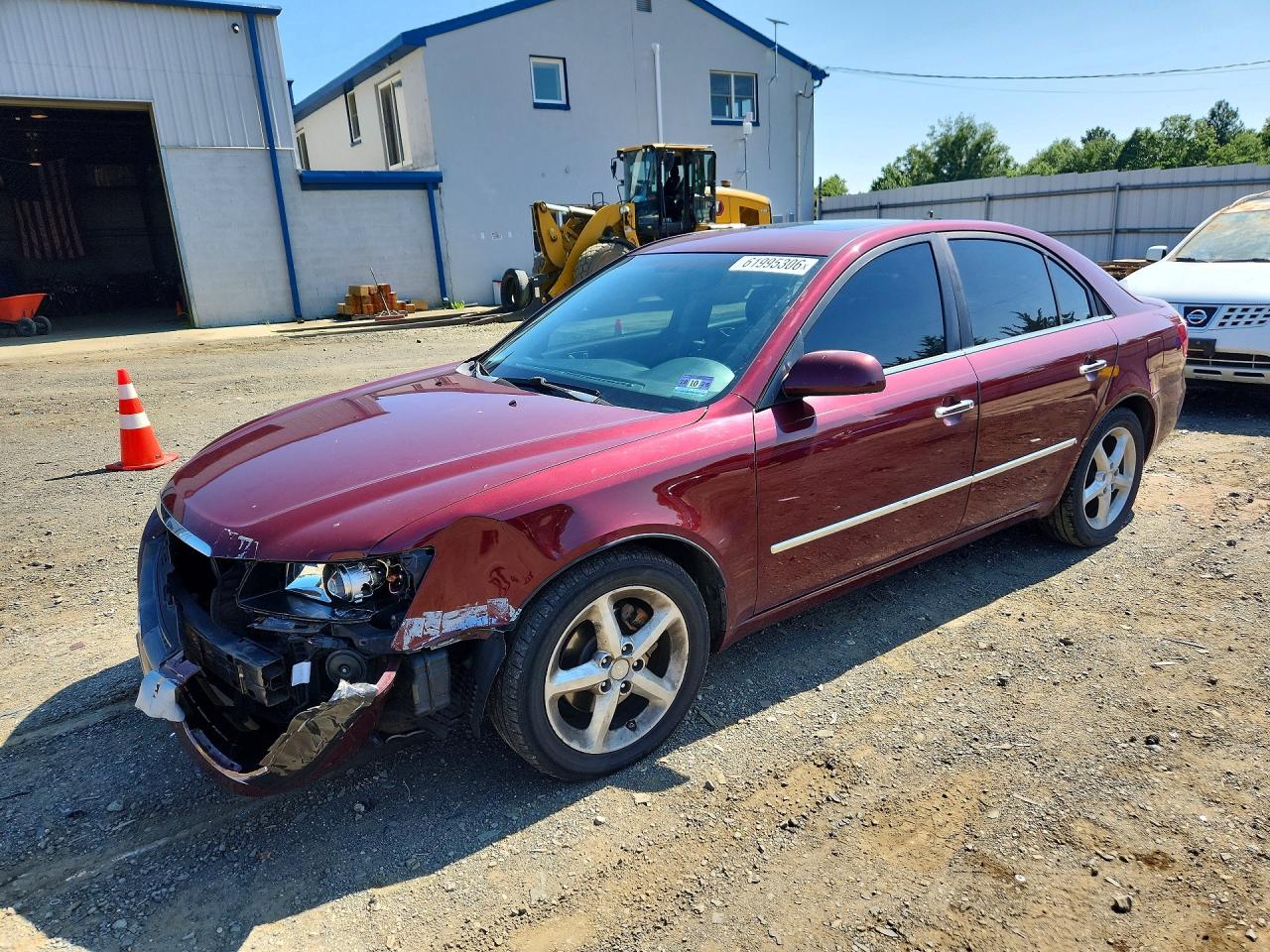 5NPEU46FX8H306392 · 2008 HYUNDAI SONATA