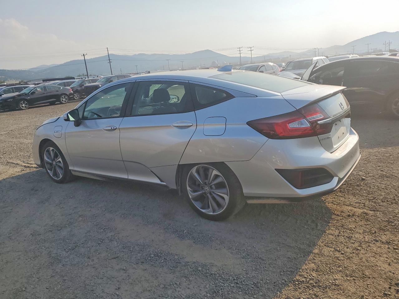 JHMZC5F35JC002192 · 2018 HONDA CLARITY · 2/13