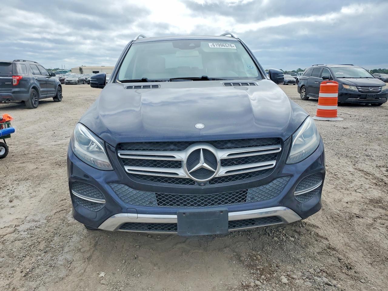 4JGDA5JB3HA937034 · 2017 MERCEDES-BENZ GLE · 5/12