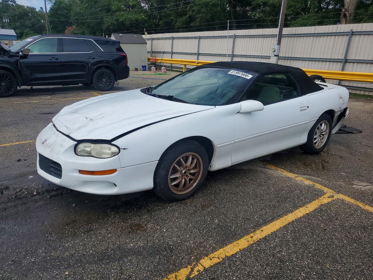 2G1FP32K912122516 · 2001 CHEVROLET CAMARO