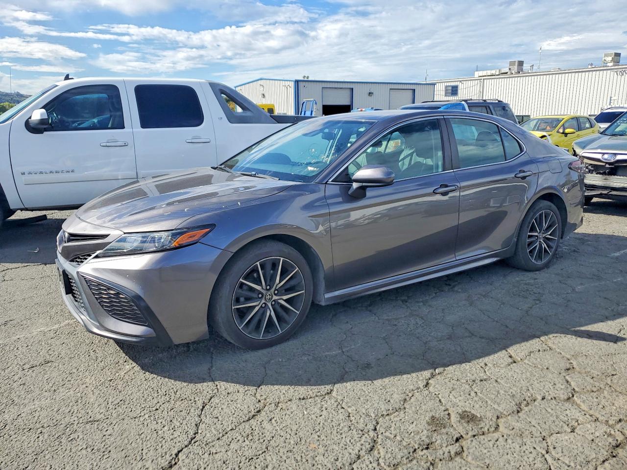 4T1G11AK4MU545873 · 2021 TOYOTA CAMRY