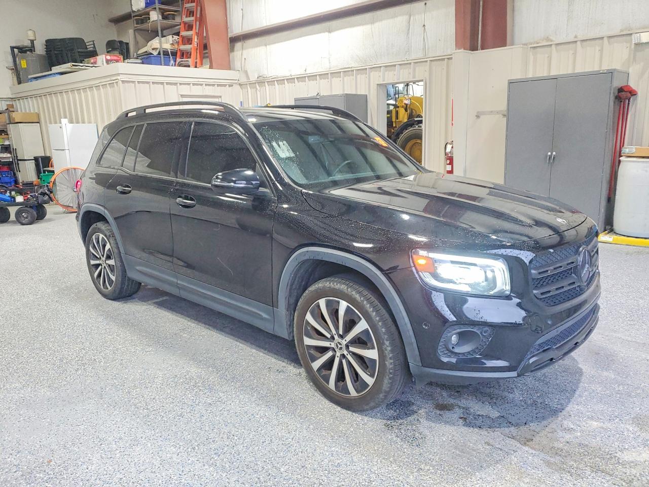 W1N4M4GB1NW168795 · 2022 MERCEDES-BENZ GLB · 4/13