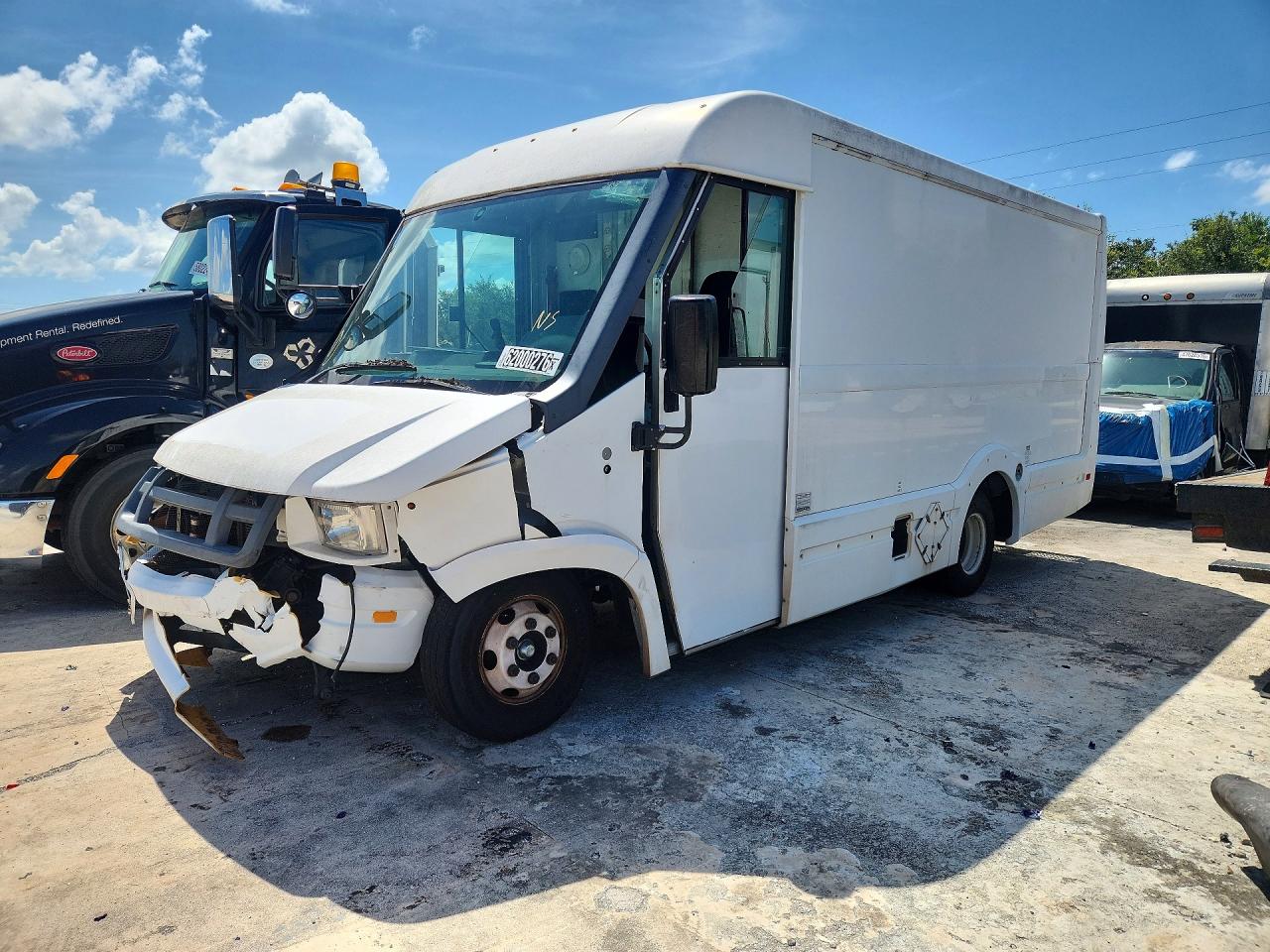 JALB4T171D7W01679 · 2013 ISUZU NPR HD