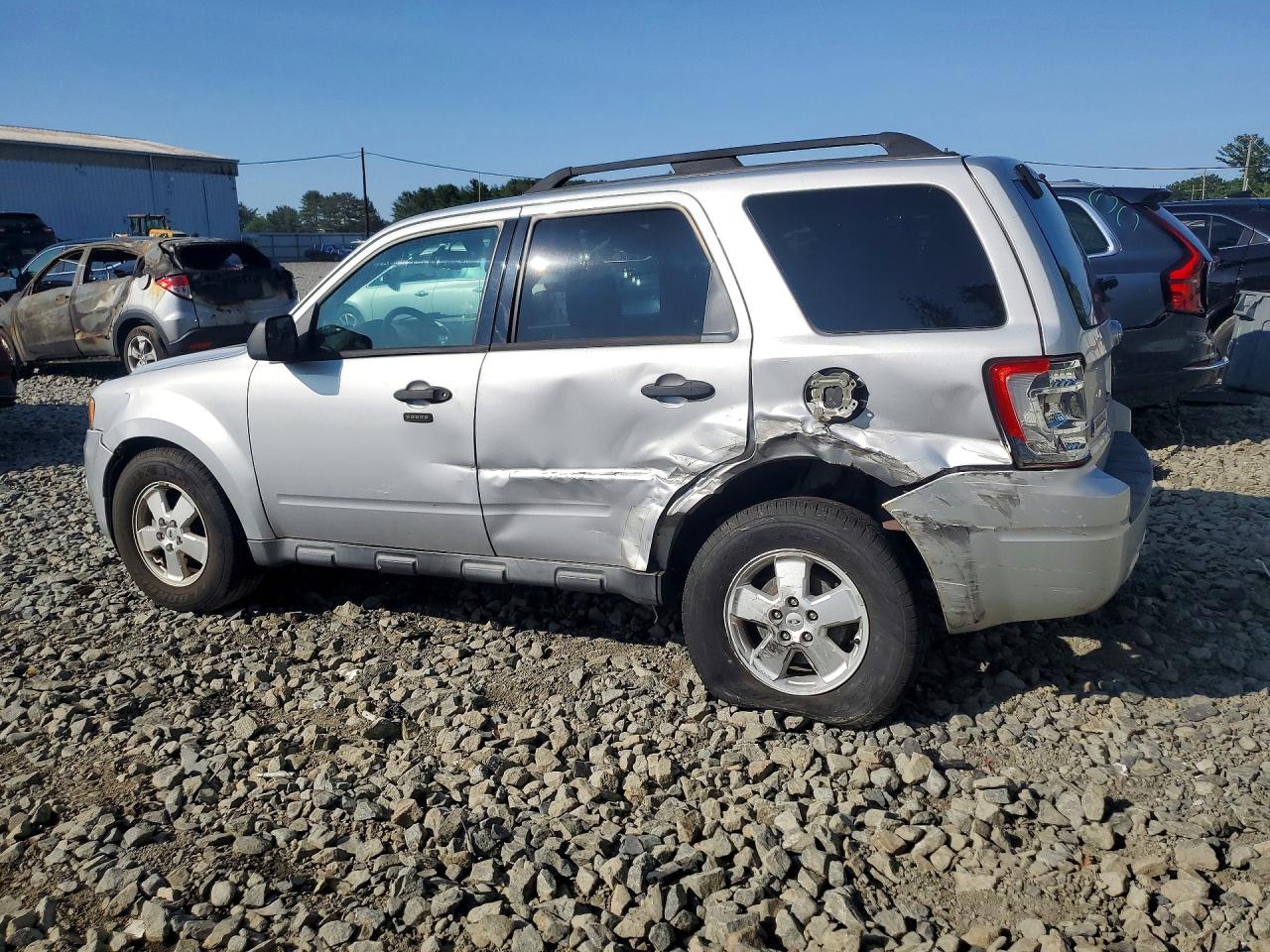 1FMCU9D73BKC11581 · 2011 FORD ESCAPE · 2/13