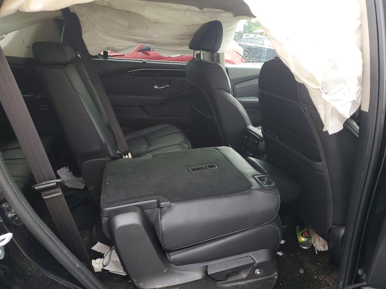 5FNYG1H40RB030402 · 2024 HONDA PILOT · 11/13