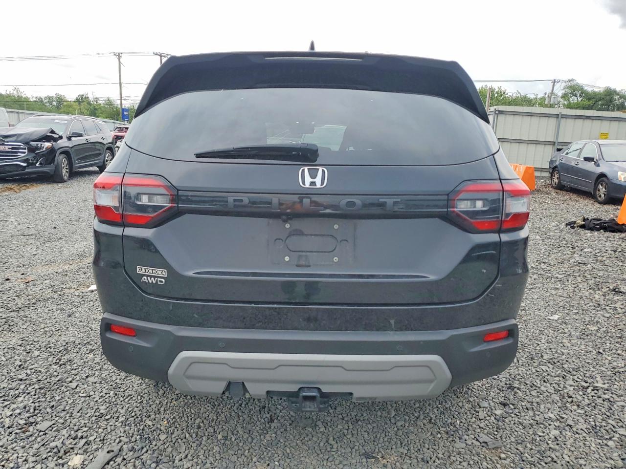 5FNYG1H40RB030402 · 2024 HONDA PILOT · 6/13