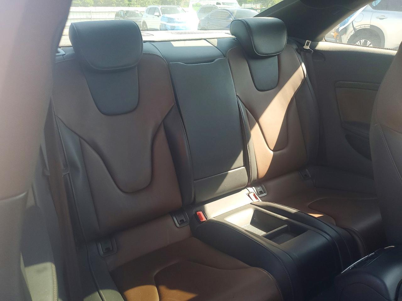 WAUCGAFR8DA031496 · 2013 AUDI S5 · 10/12