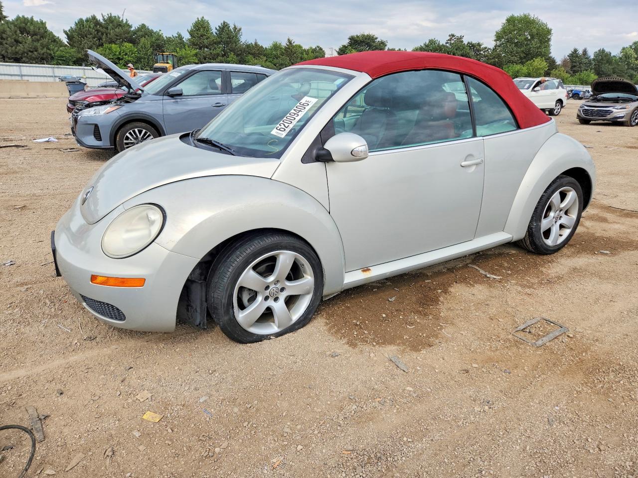 3VWSF31Y29M410979 · 2009 VOLKSWAGEN NEW BEETLE