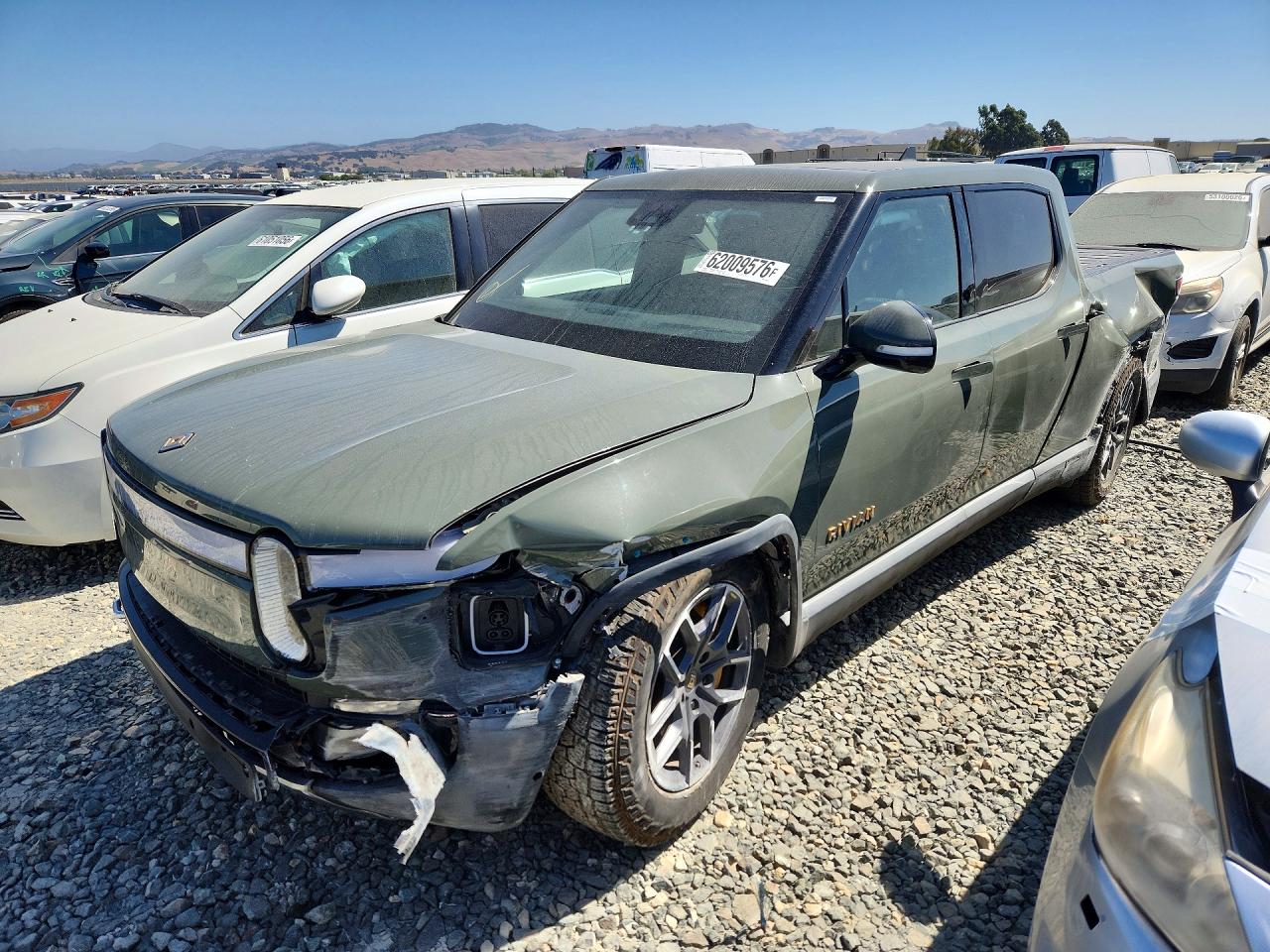 7FCTGAAL4NN004385 · 2022 RIVIAN R1T