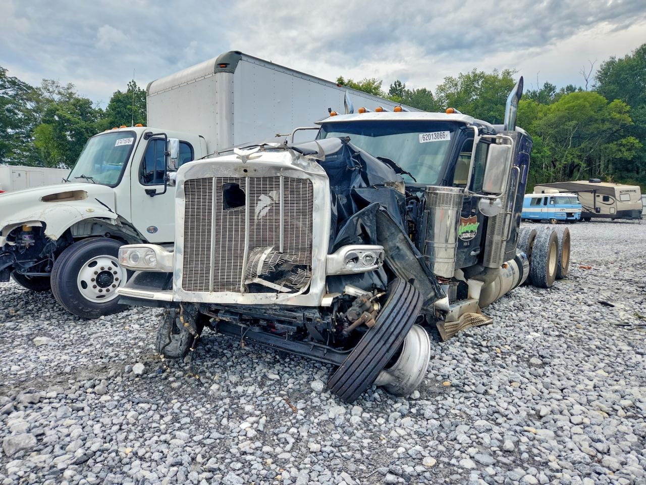 2026 PETERBILT 589