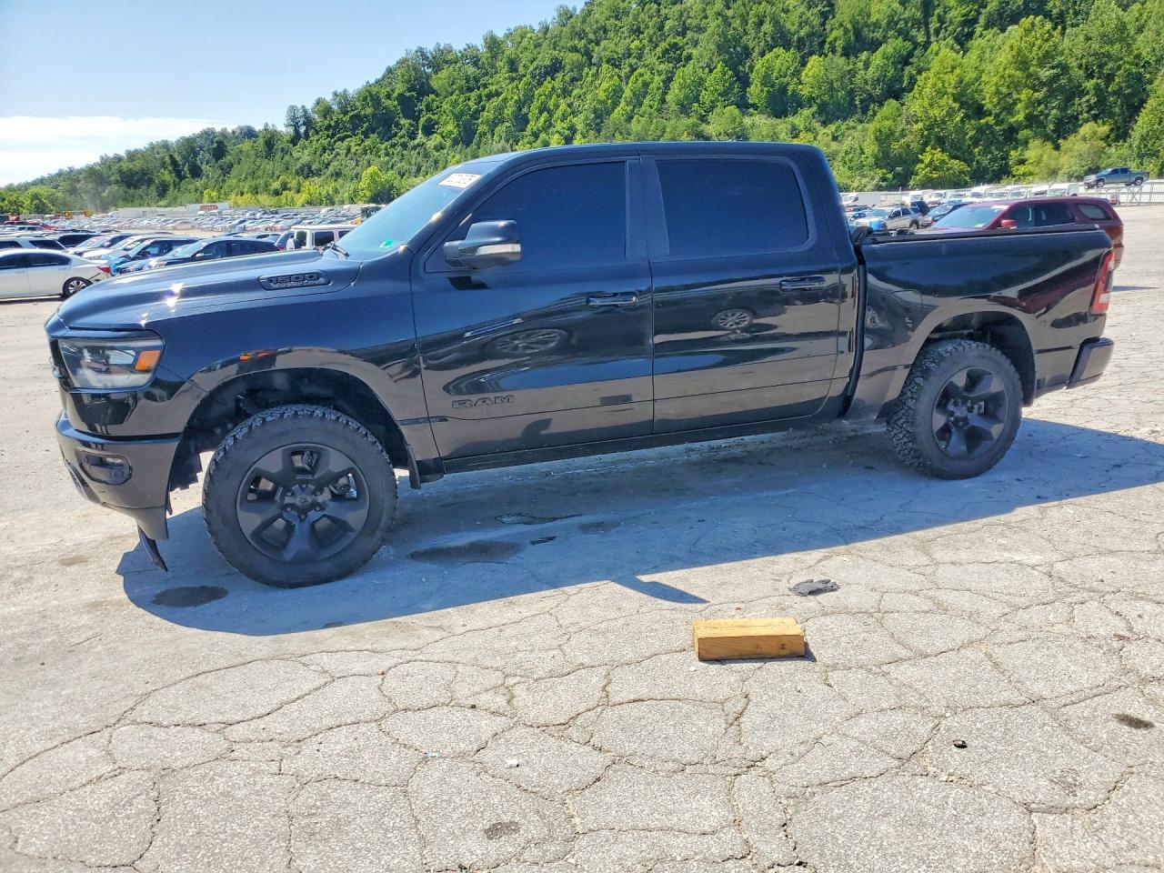 1C6SRFFT4KN691582 · 2019 RAM 1500