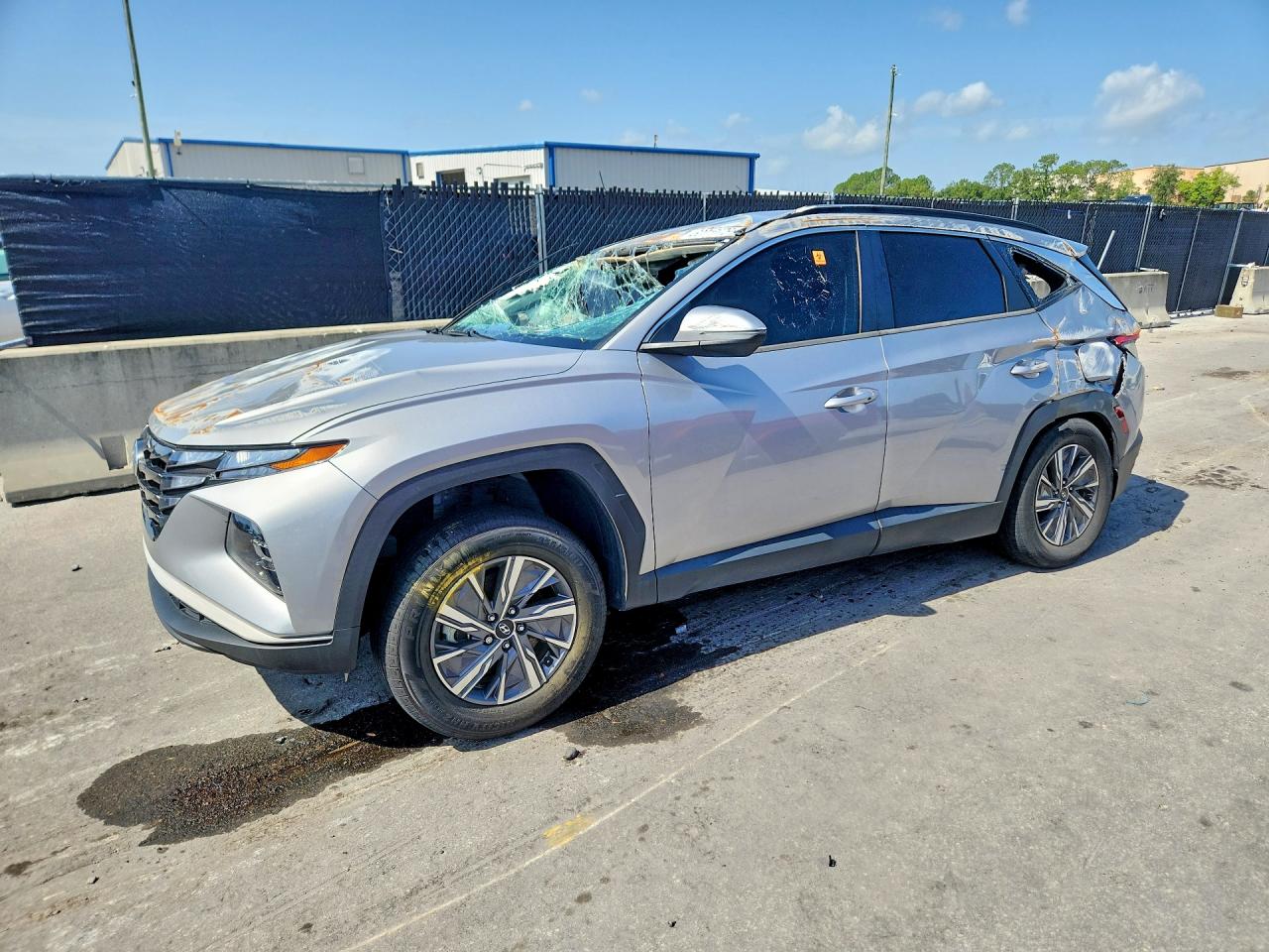 KM8JBCA11NU048772 · 2022 HYUNDAI TUCSON