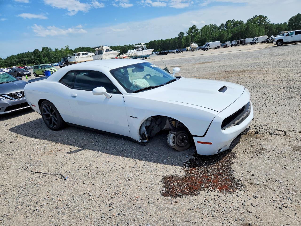 2C3CDZBT2NH233818 · 2022 DODGE CHALLENGER · 4/13