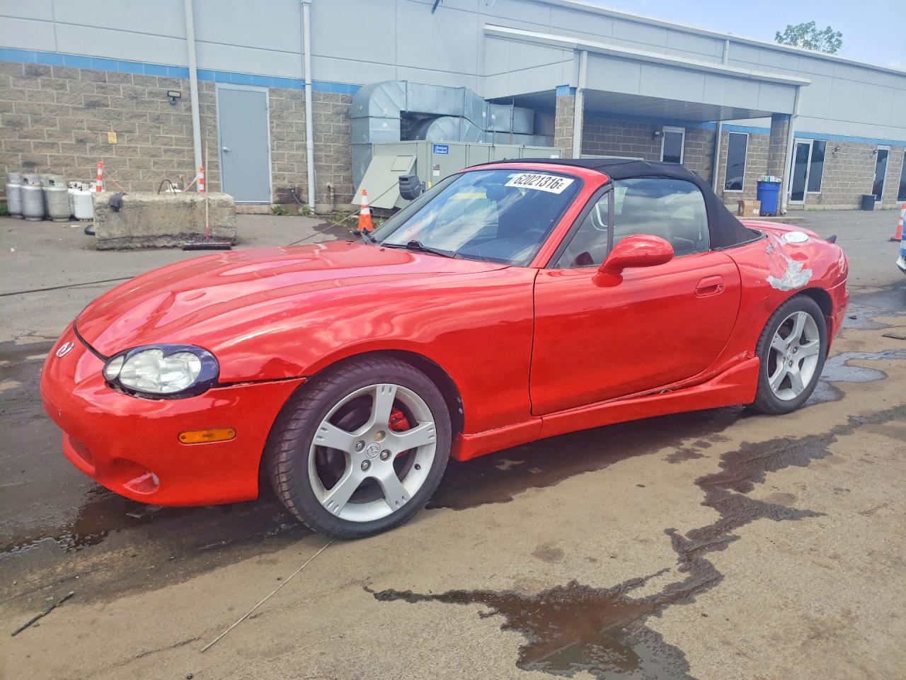 JM1NB353X30305272 · 2003 MAZDA MX-5 MIATA