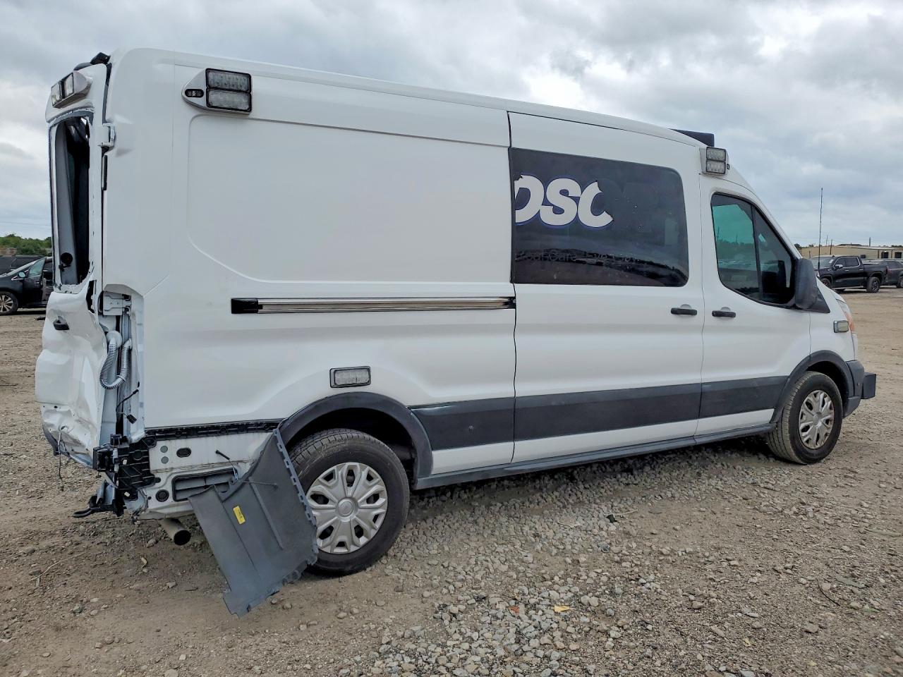 1FDBR1CG7NKA72933 · 2022 FORD TRANSIT · 3/14