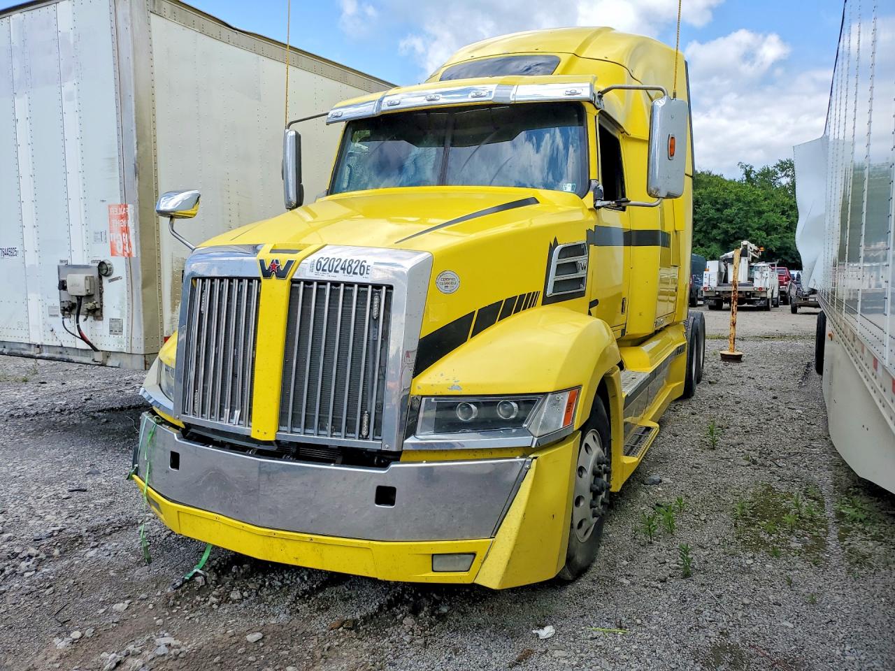 5KJJBHDR2JLJW3175 · 2018 WESTERN STAR/AUTO CAR 5700