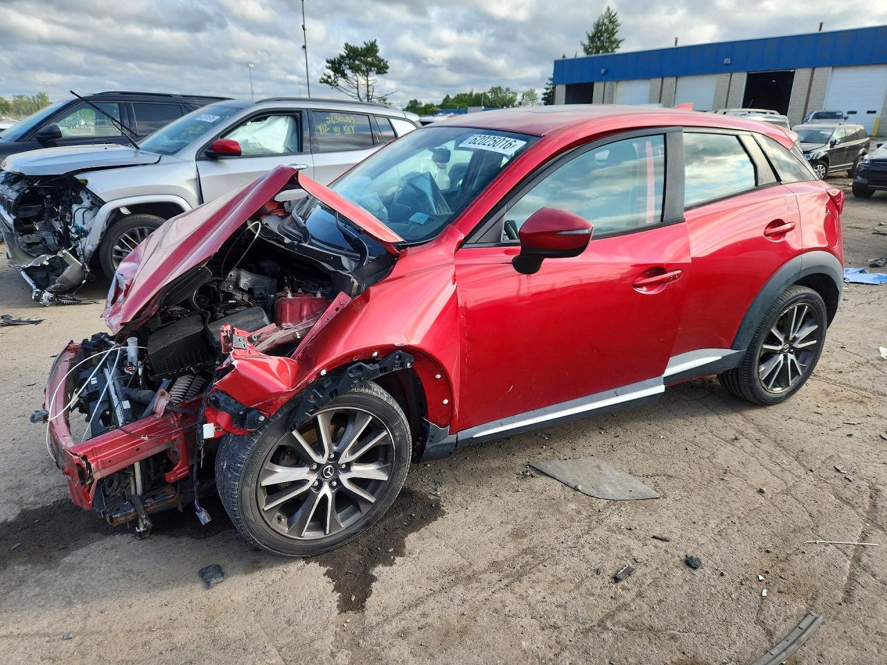 JM1DKBD74G0102832 · 2016 MAZDA CX-3