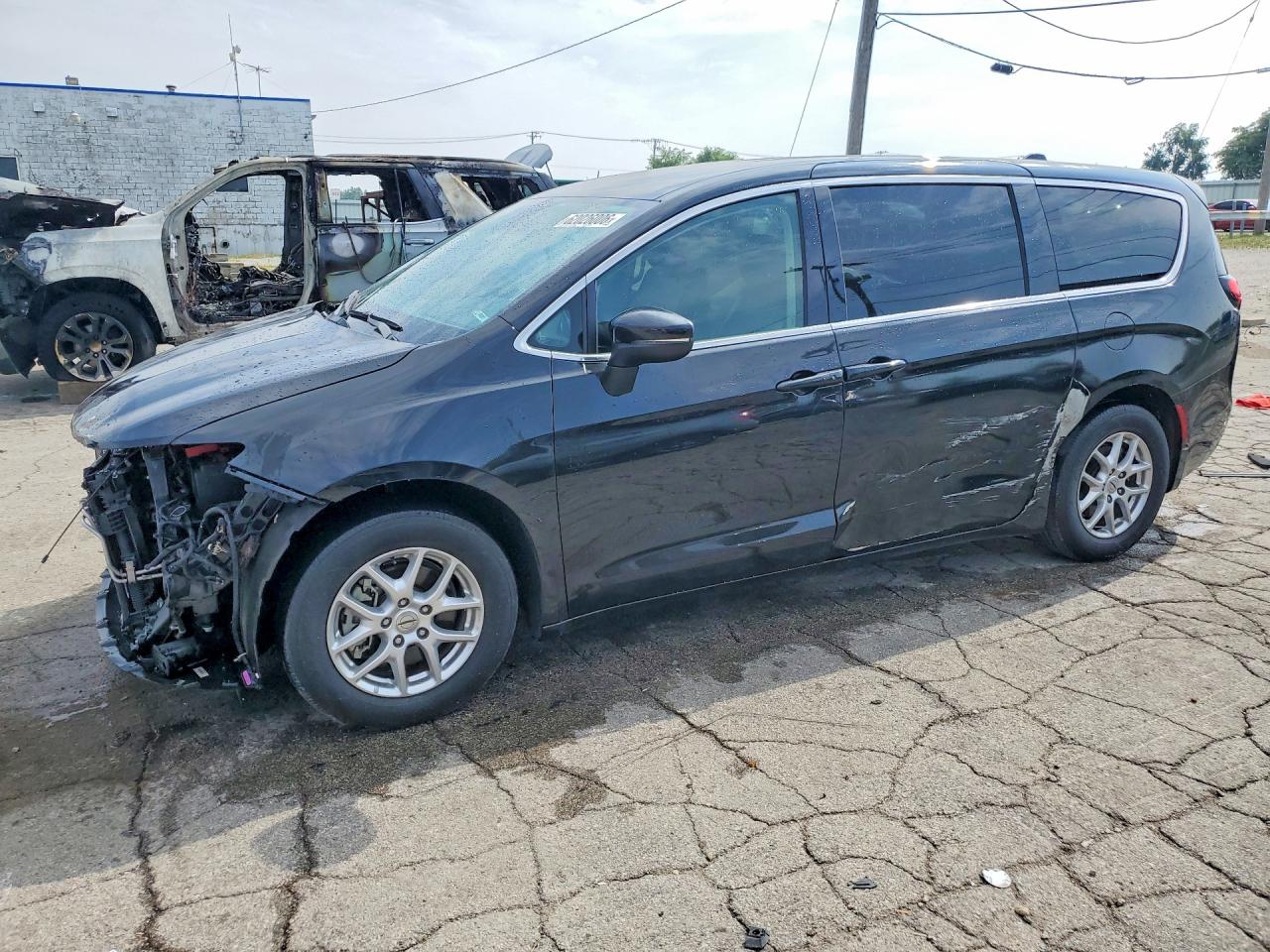 2C4RC1BG2PR549620 · 2023 CHRYSLER PACIFICA