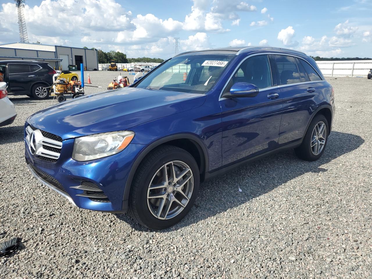 WDC0G4JB9HF127576 · 2017 MERCEDES-BENZ GLC
