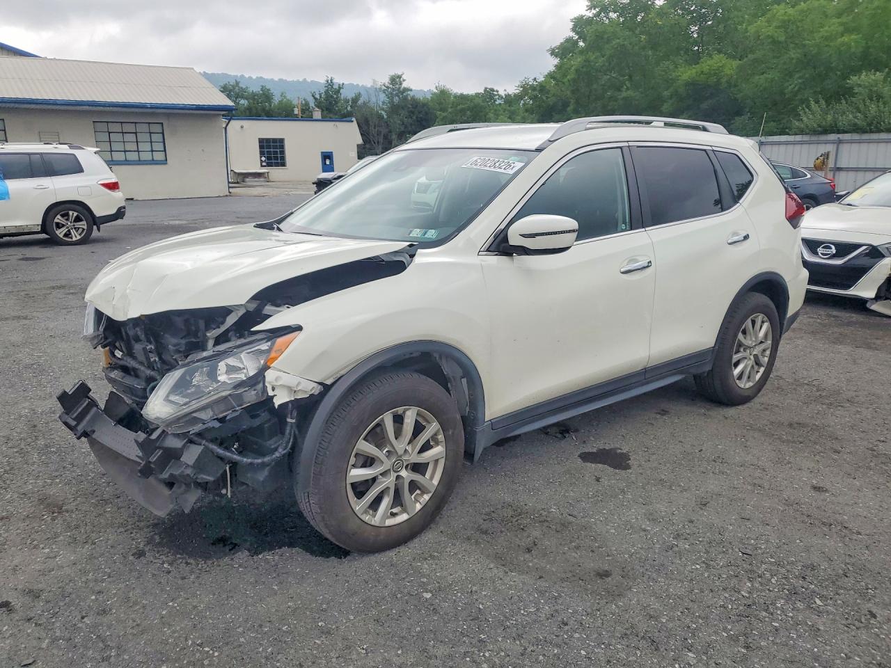 5N1AT2MV9KC813718 · 2019 NISSAN ROGUE