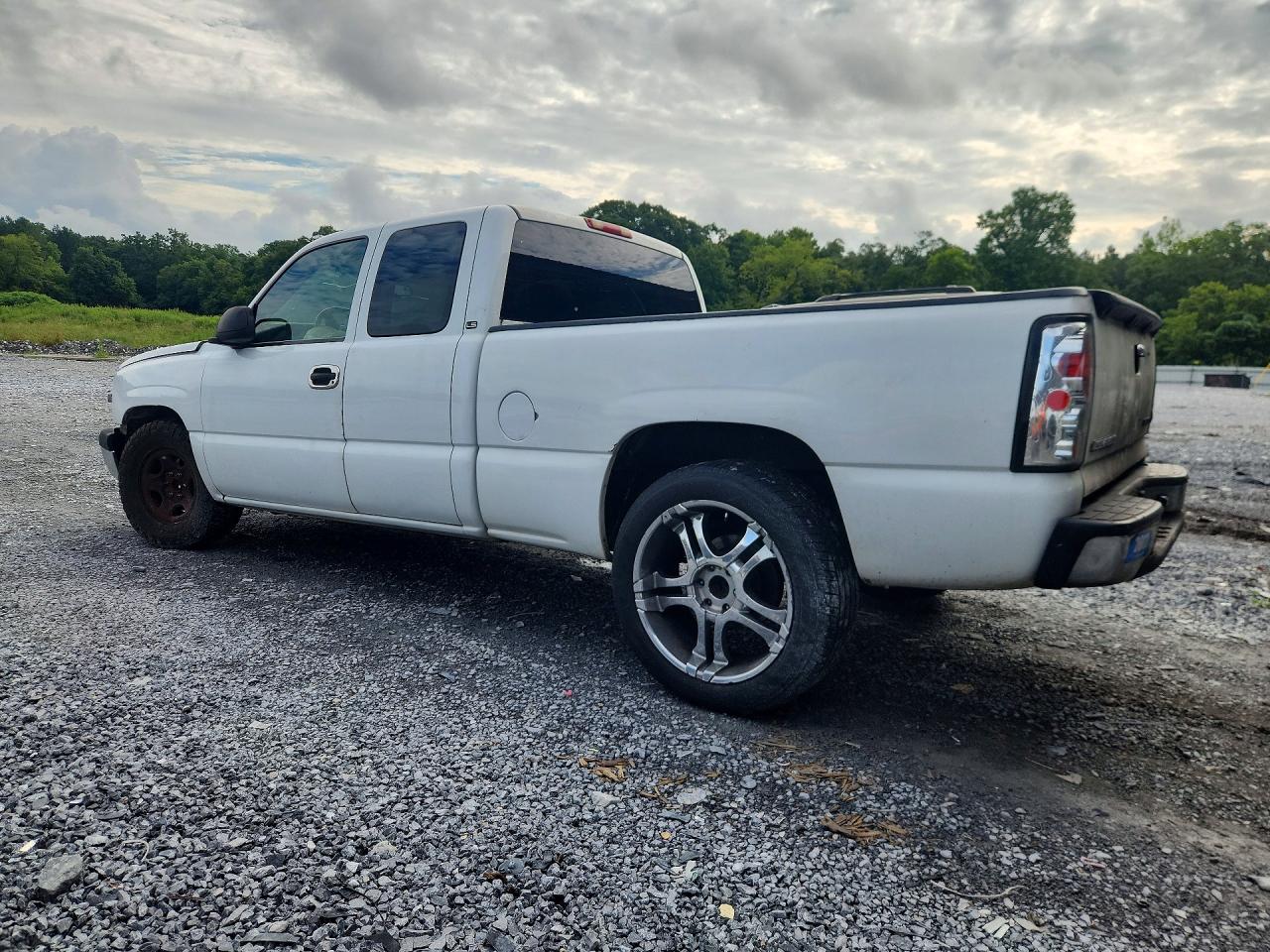 2GCEC19V841107664 · 2004 CHEVROLET SILVERADO · 2/12