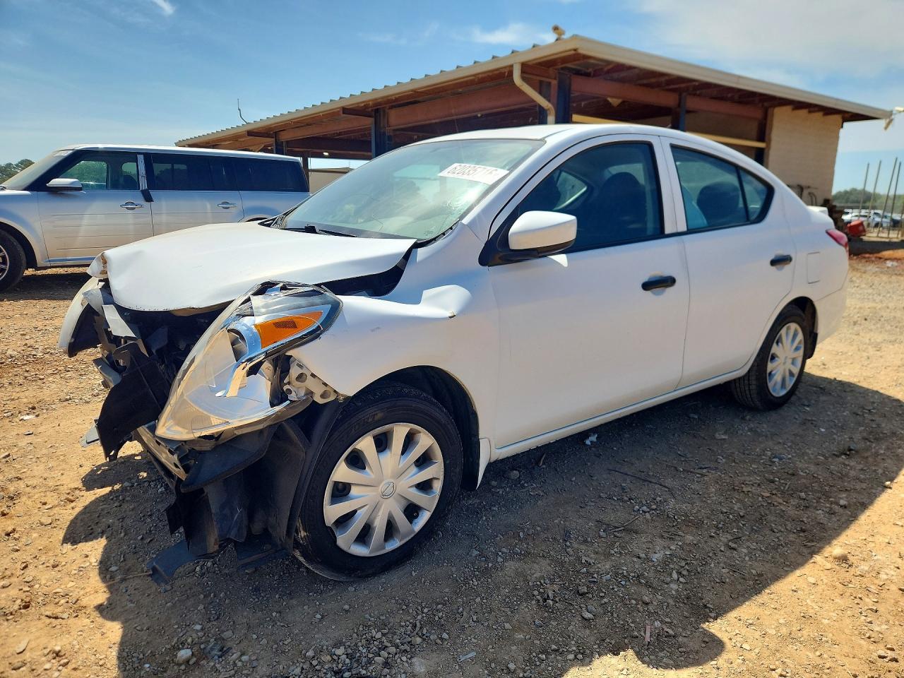 3N1CN7AP7GL843082 · 2016 NISSAN VERSA