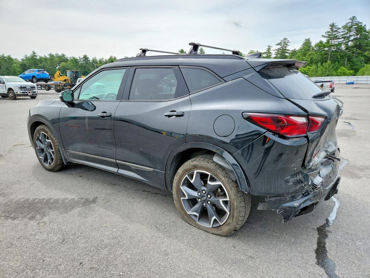 3GNKBJRSXKS586237 · 2019 CHEVROLET BLAZER · 2/13