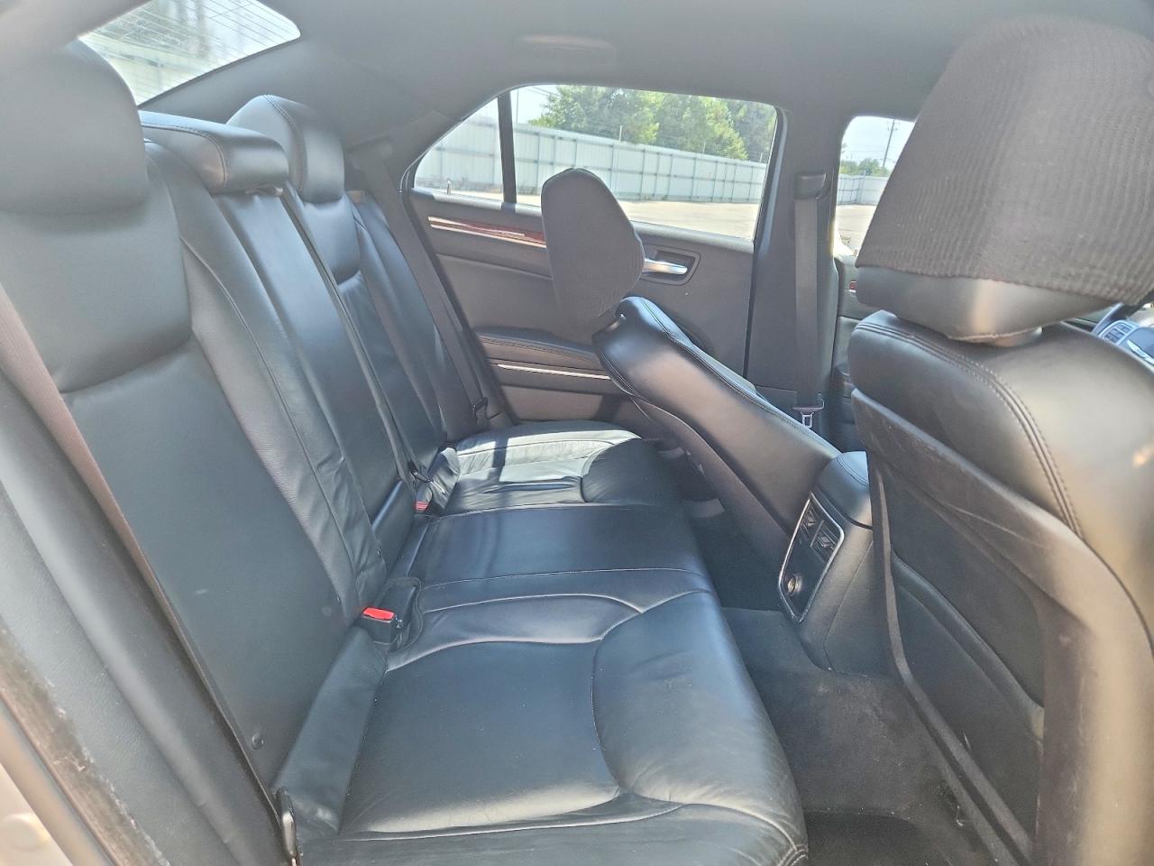 2C3CCACG5CH175593 · 2012 CHRYSLER 300 · 10/12