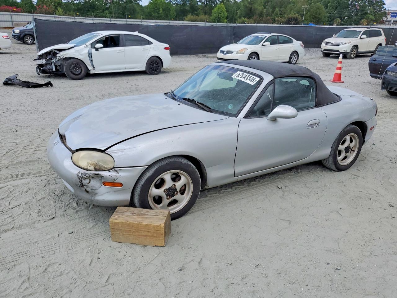 JM1NB3533X0101838 · 1999 MAZDA MX-5 MIATA