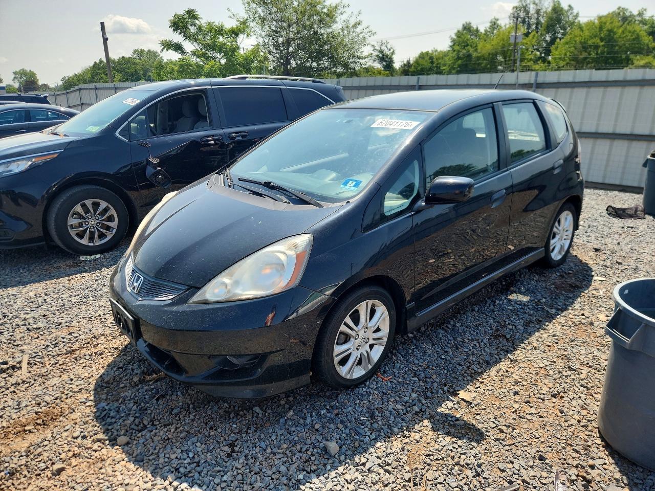 JHMGE8G42AC002712 · 2010 HONDA FIT