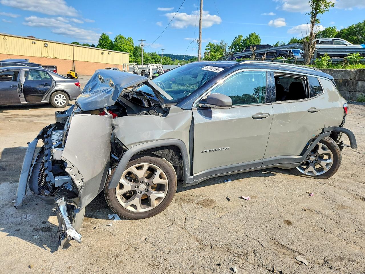 3C4NJDCB5MT551282 · 2021 JEEP COMPASS