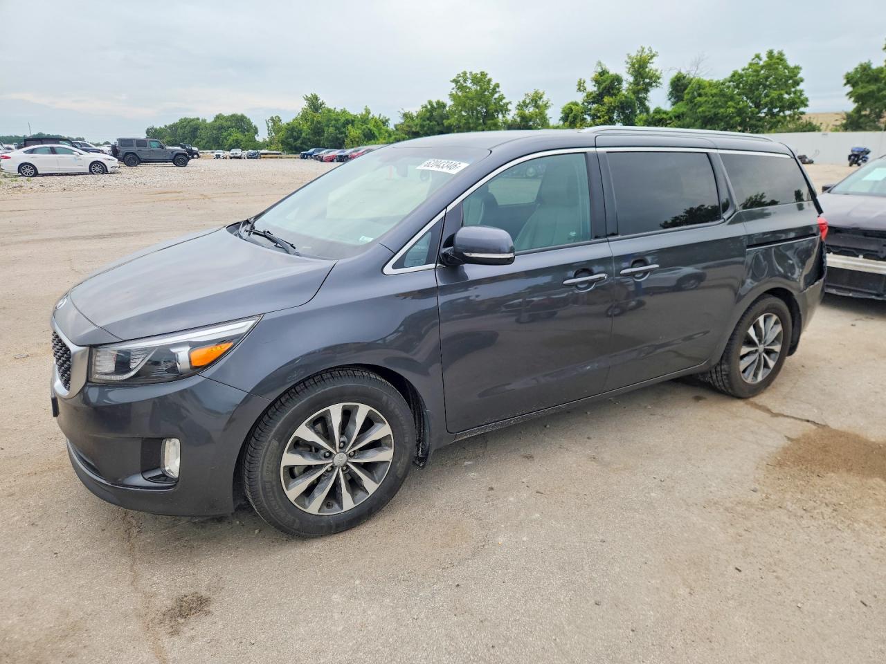 2016 KIA SEDONA