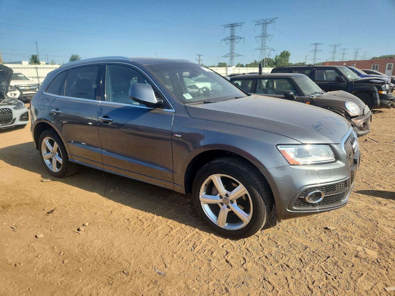 WA1M2AFP1HA030369 · 2017 AUDI Q5 · 4/12