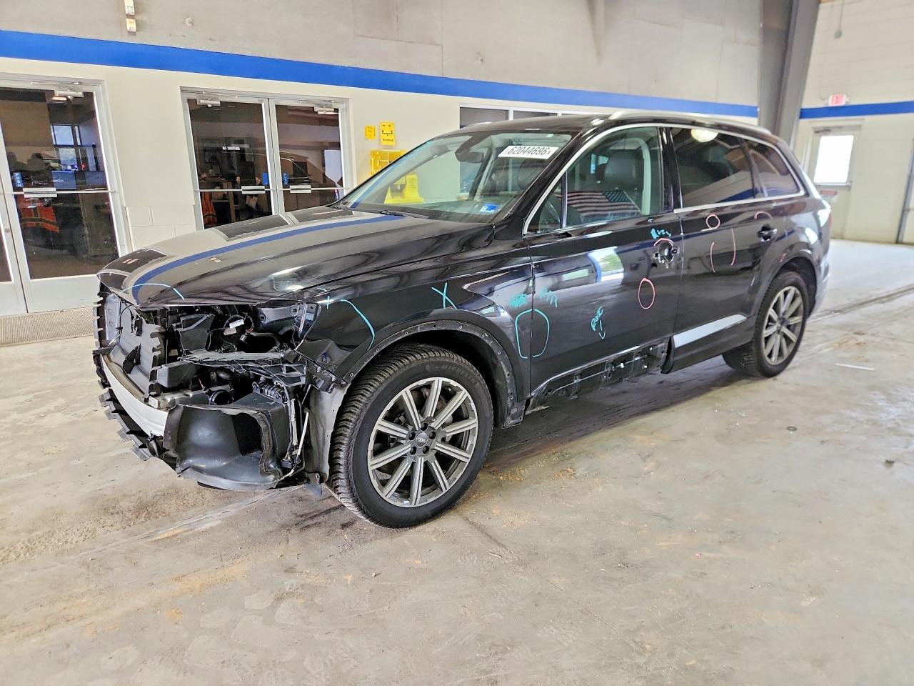 WA1LAAF70JD031404 · 2018 AUDI Q7