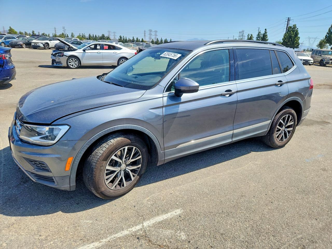3VV3B7AX0JM061652 · 2018 VOLKSWAGEN TIGUAN
